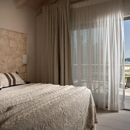 Avesta Private - Niovi Villa *