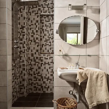 Avesta Private - Niovi Villa