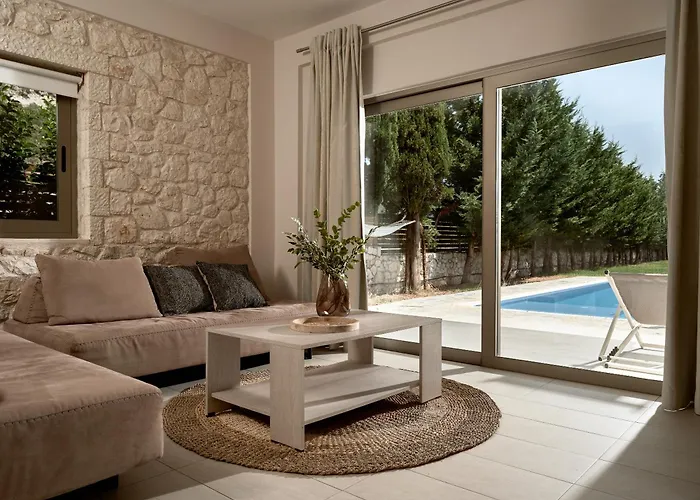 Villa Avesta Private - Niovi